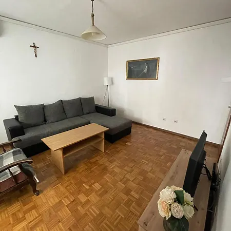 Mandic - Self Check-in - Free Parking - Free Wifi - Fully Air-conditioned Appartement Split