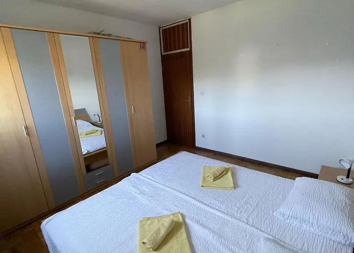 Apartman Mandic - Self Check-in - Free Parking - Free Wifi - Fully Air-conditioned *