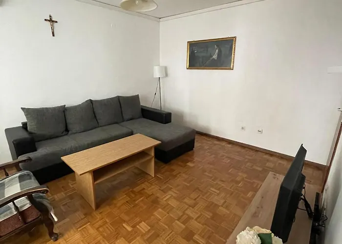 Mandic - Self Check-in - Free Parking - Free Wifi - Fully Air-conditioned Apartman Split